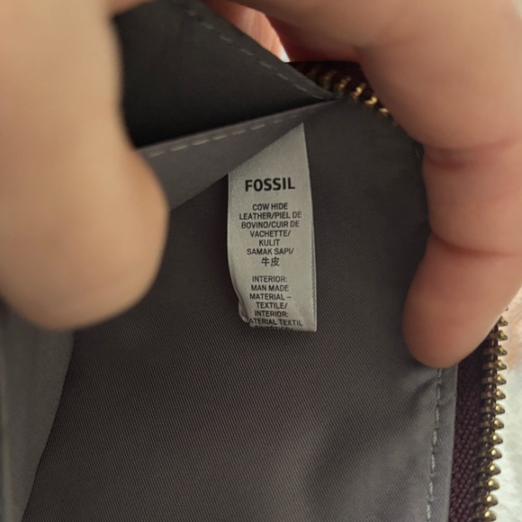 Fossil Women's Burgundy Leather Wristlet - Picture 13 of 14